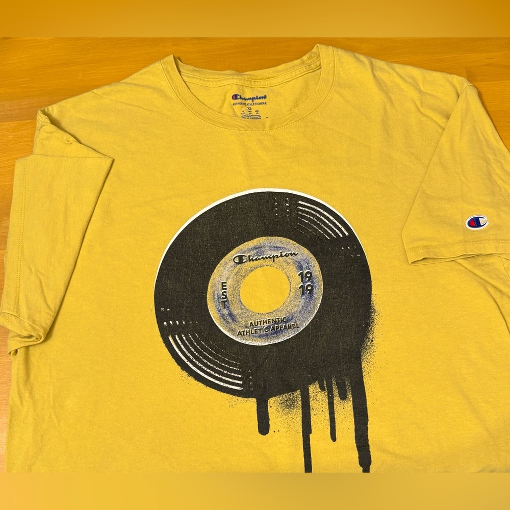 Vintage Champion Vinyl Drip Shirt size XL